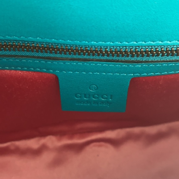 $1500 Gucci GG Marmont velvet bag - Picture 6 of 10